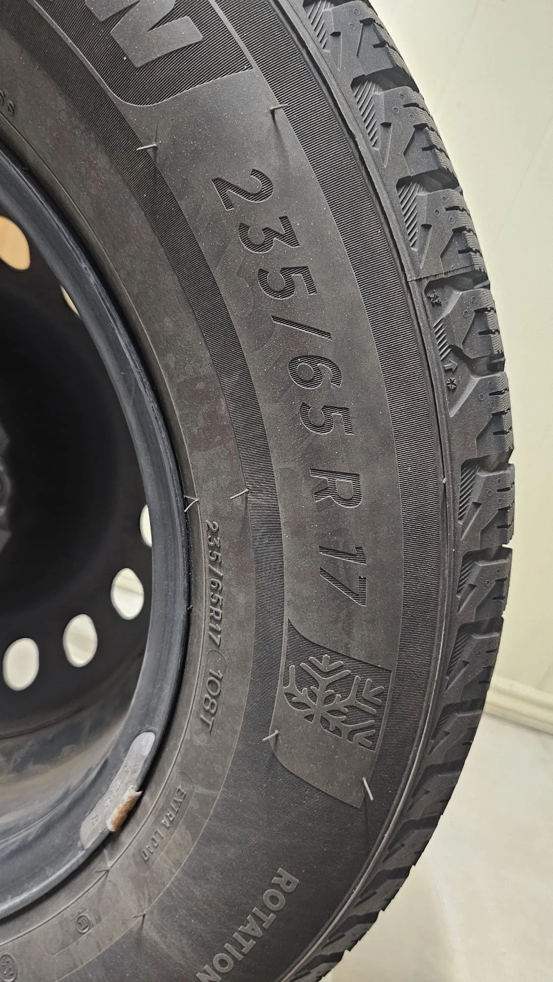 Michelin winter tyres for Tucson image indicator(2)