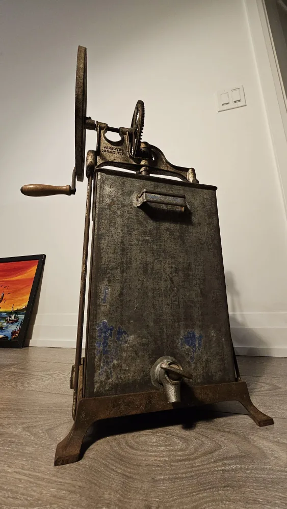 Antique Butter Churn image indicator(2)