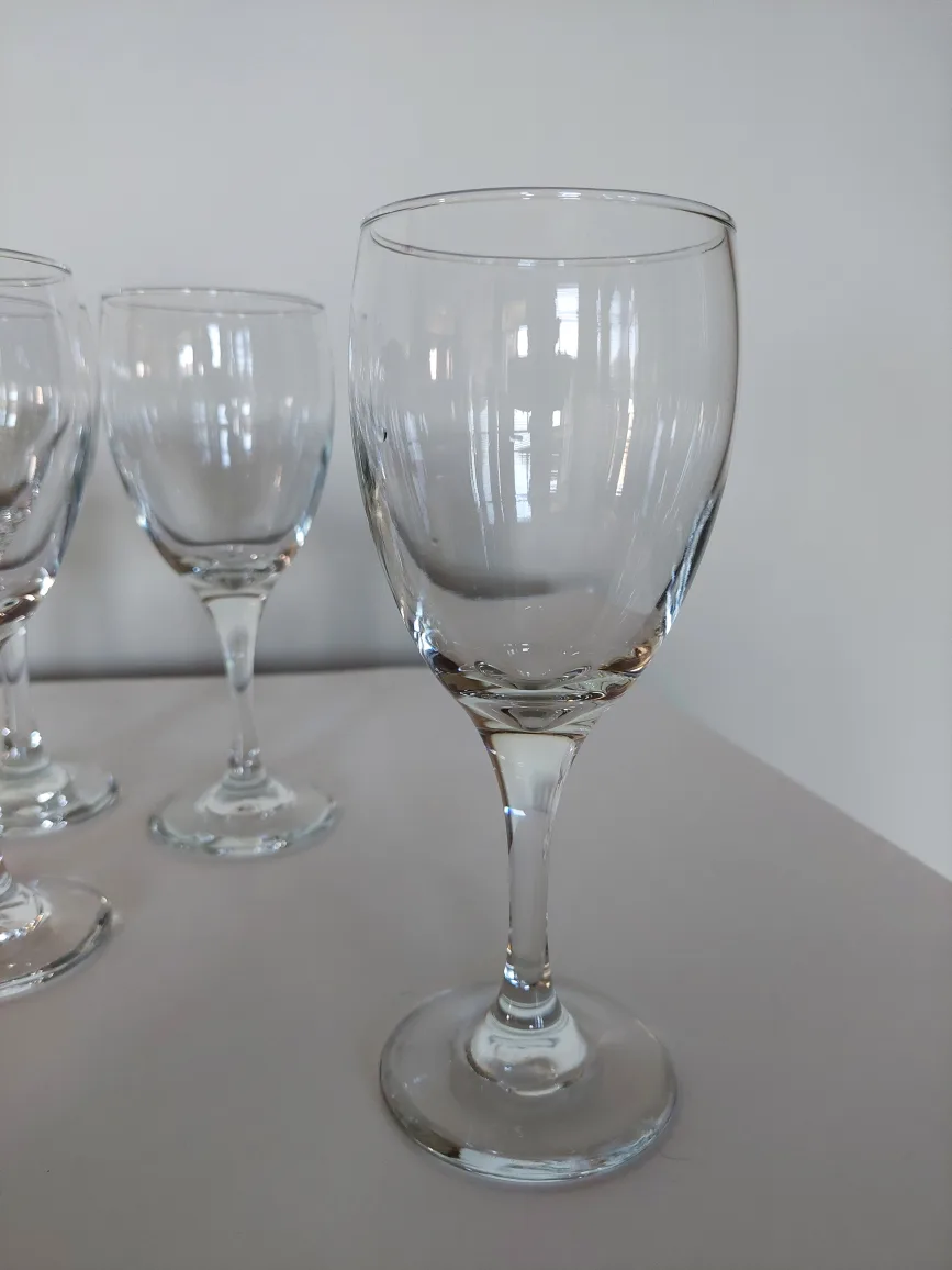 Crystal wine glasses set of 6 image indicator(3)