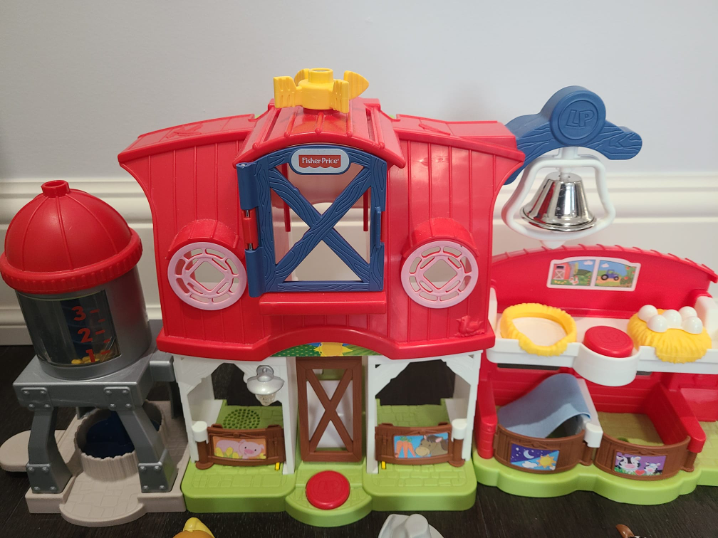 Fisher-Price Little People Farm Playset - photo 2