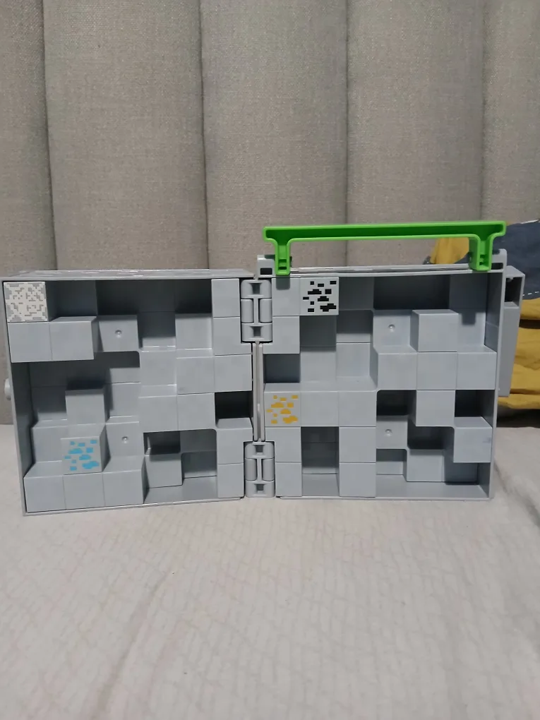 🧡Minecraft Mini Figure Carrying Case image indicator(5)