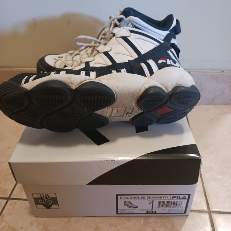 Fila Stackhouse Spaghetti Sneakers Size 7 youth - photo 2