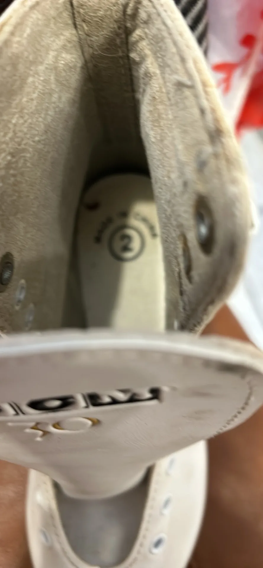 White Figure Skates, size2 image indicator(2)