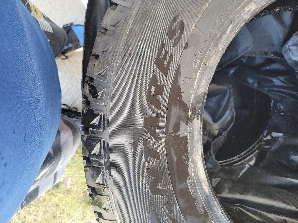 Winter Tires 235/70R16 - photo 2
