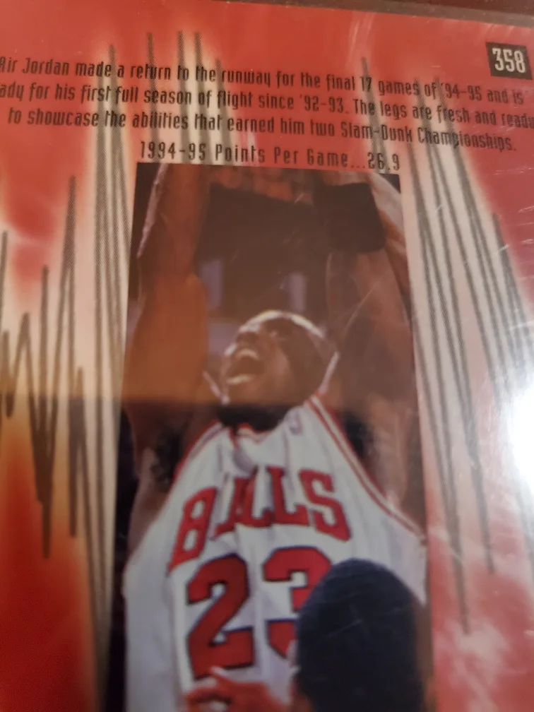 Michael Jordan Card Skybox NBA Hoops image indicator(3)