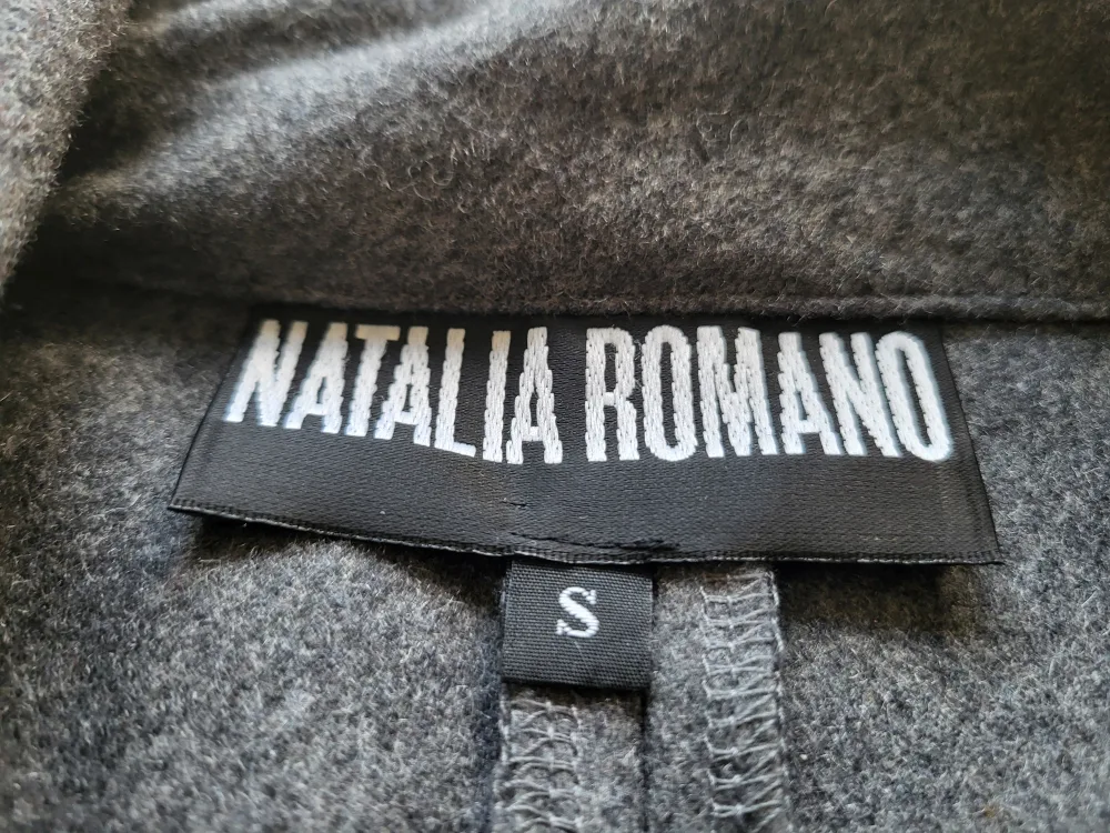 Natalia Romano Designer Wool Jacket (S) image indicator(2)