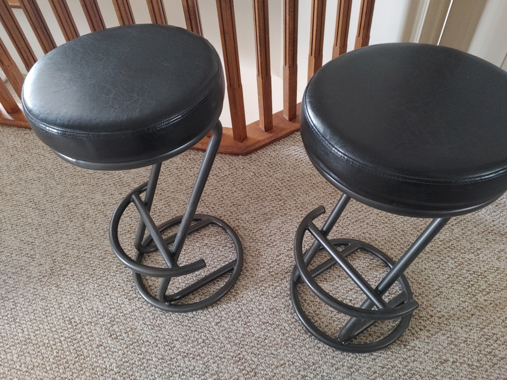 Unique design: set of 2 black tall Bar Stools