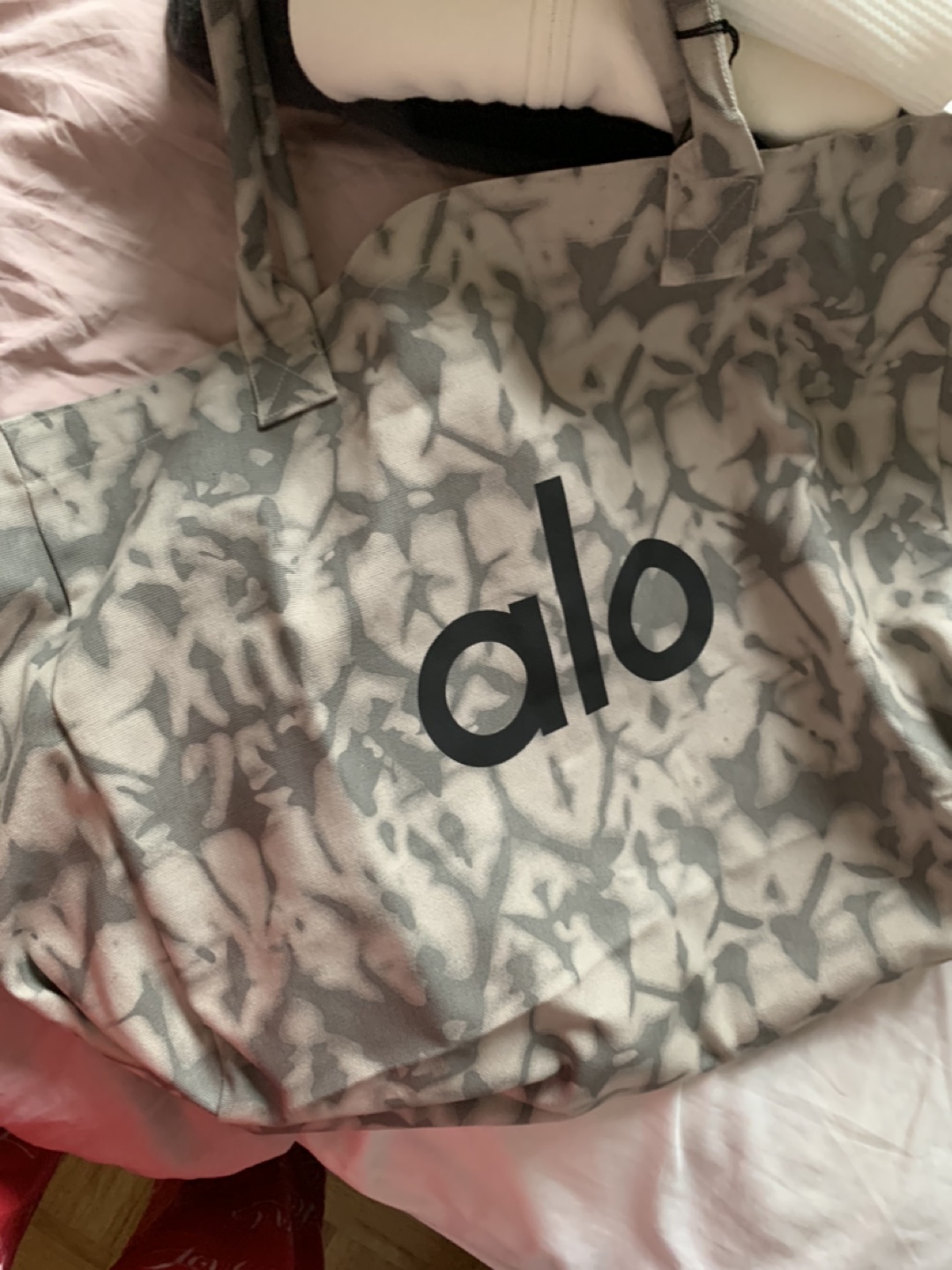 Alo Yoga Tote Bag - photo 2