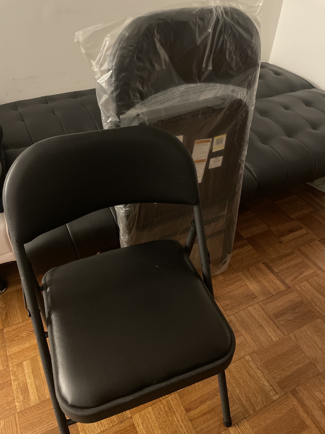 4 Black Folding Chair