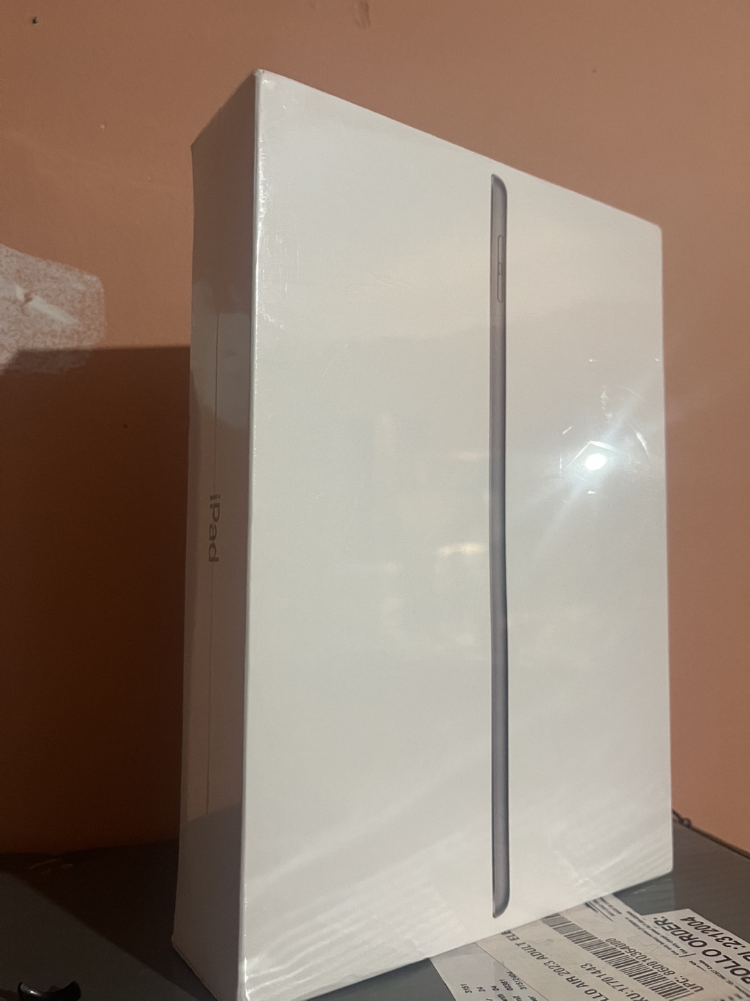 Brand New Sealed iPad 9th Generation 64GB Wi-Fi - photo 2