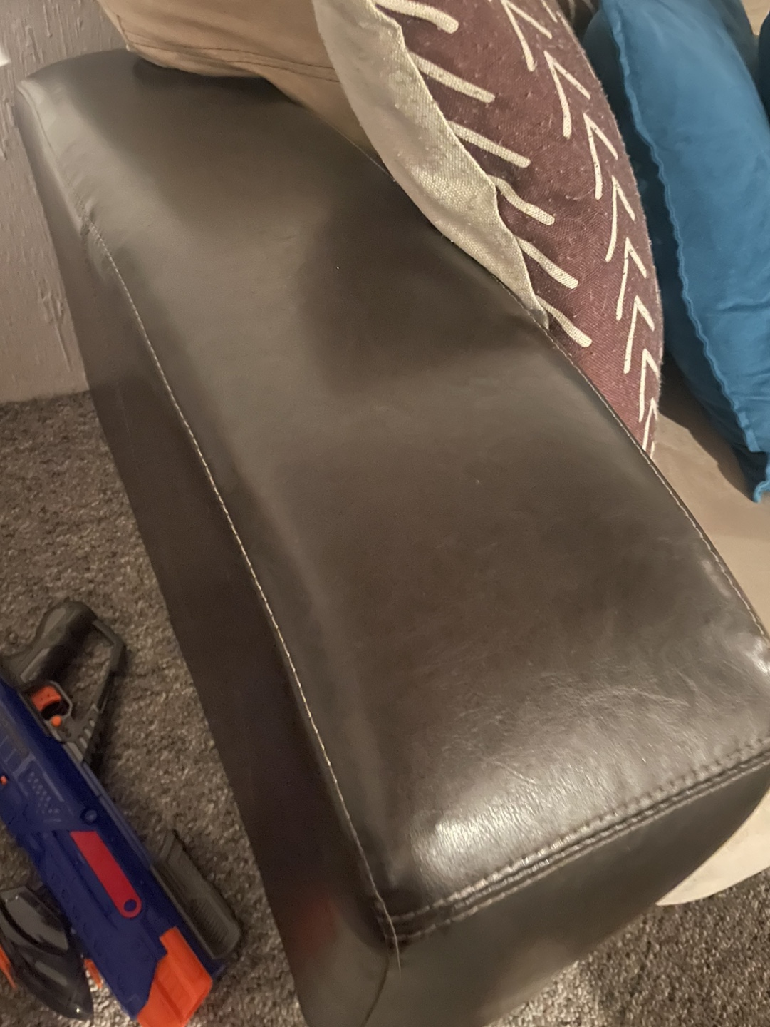 Loveseat and recliner - photo 3