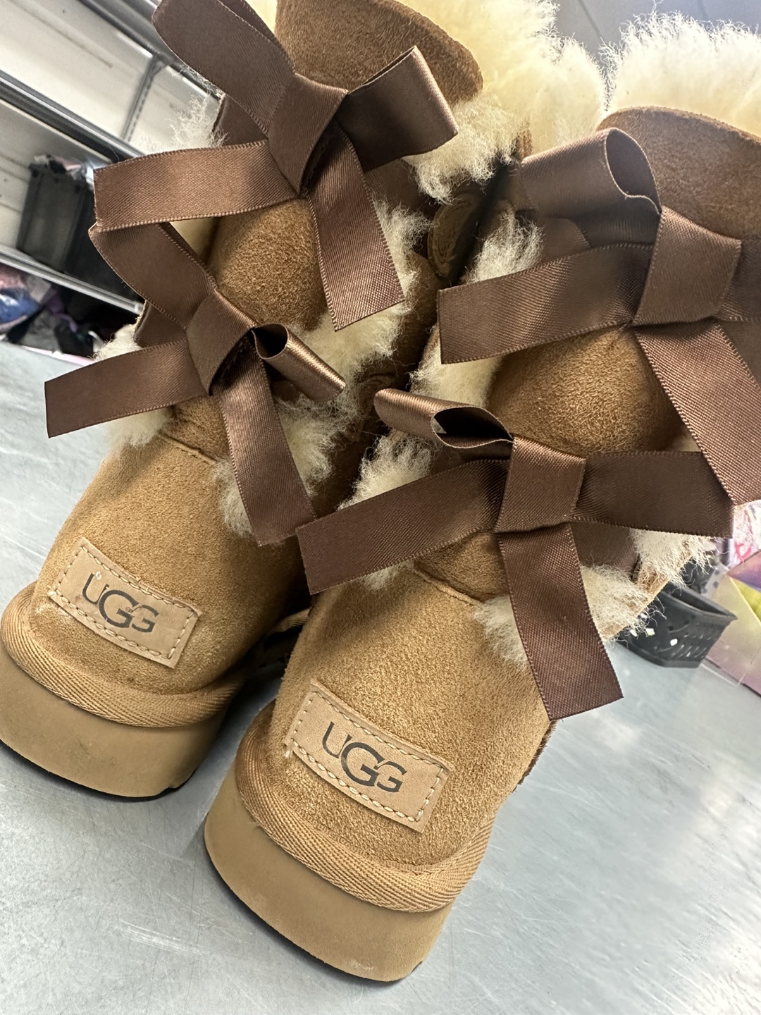 UGG Women's Chestnut Bow Boots - photo 5