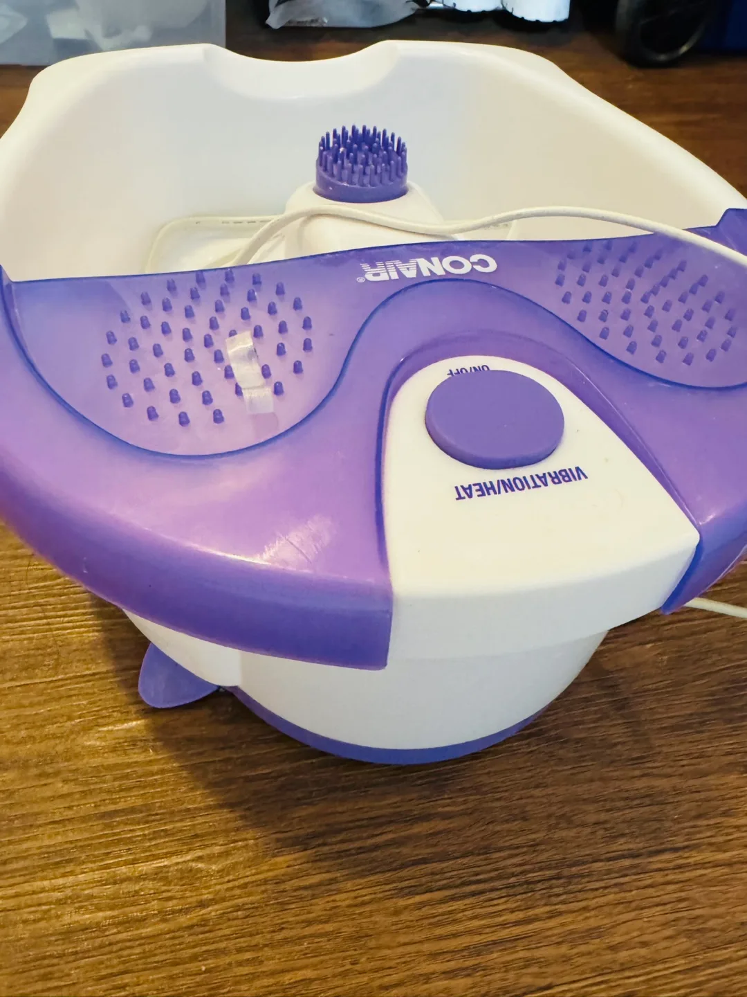 Conair Foot Spa with Vibration and Heat image indicator(3)