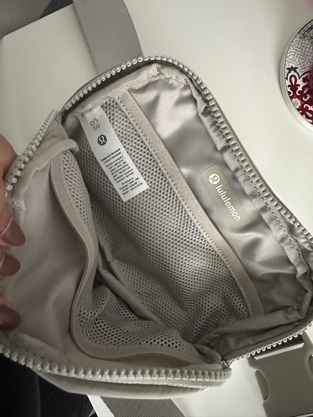 Lululemon Everywhere Belt Bag - photo 3