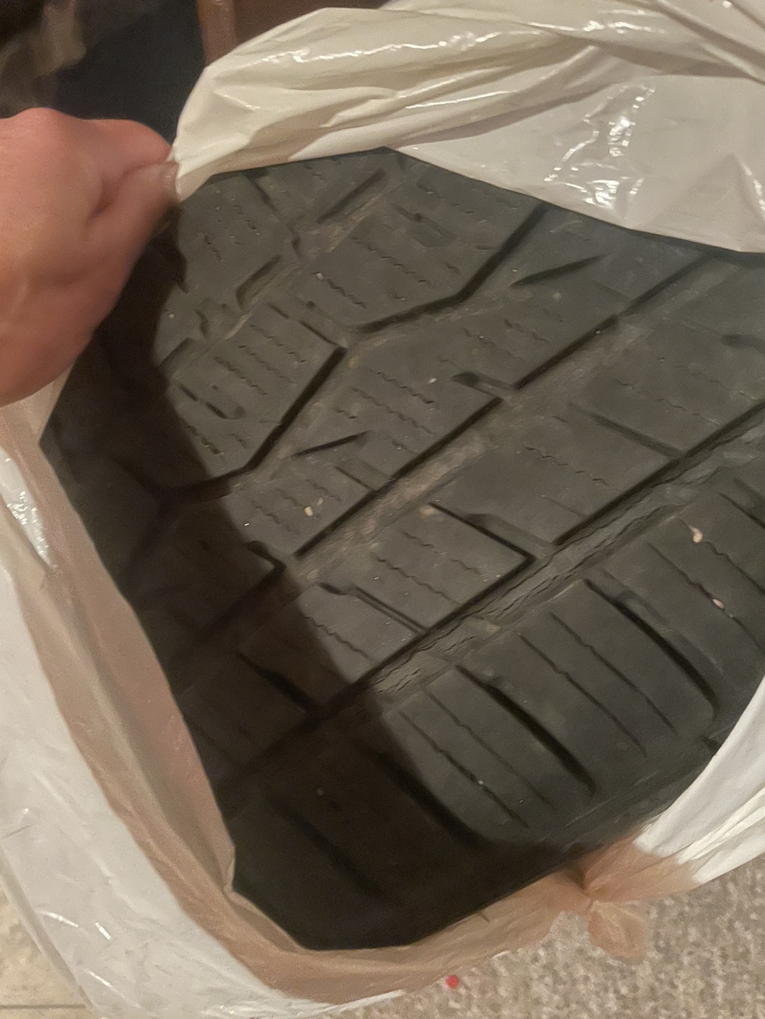 Toyo Winter Tires 235/ 18” - photo 2