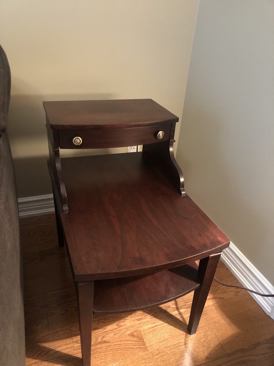 End table