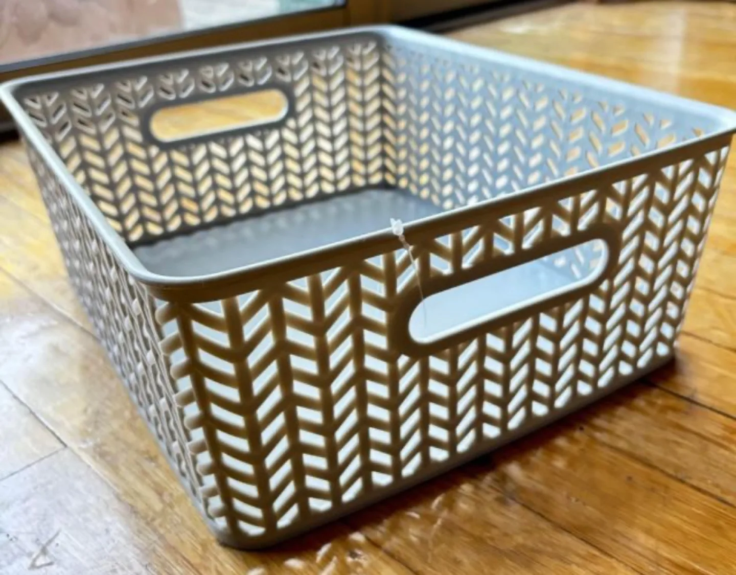 Basketweave Plastic Storage Basket image indicator(4)
