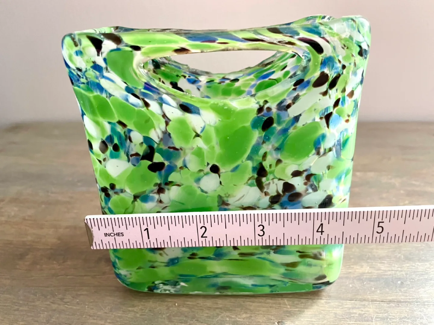 5” Art Glass Shopping Bag Vase image indicator(7)