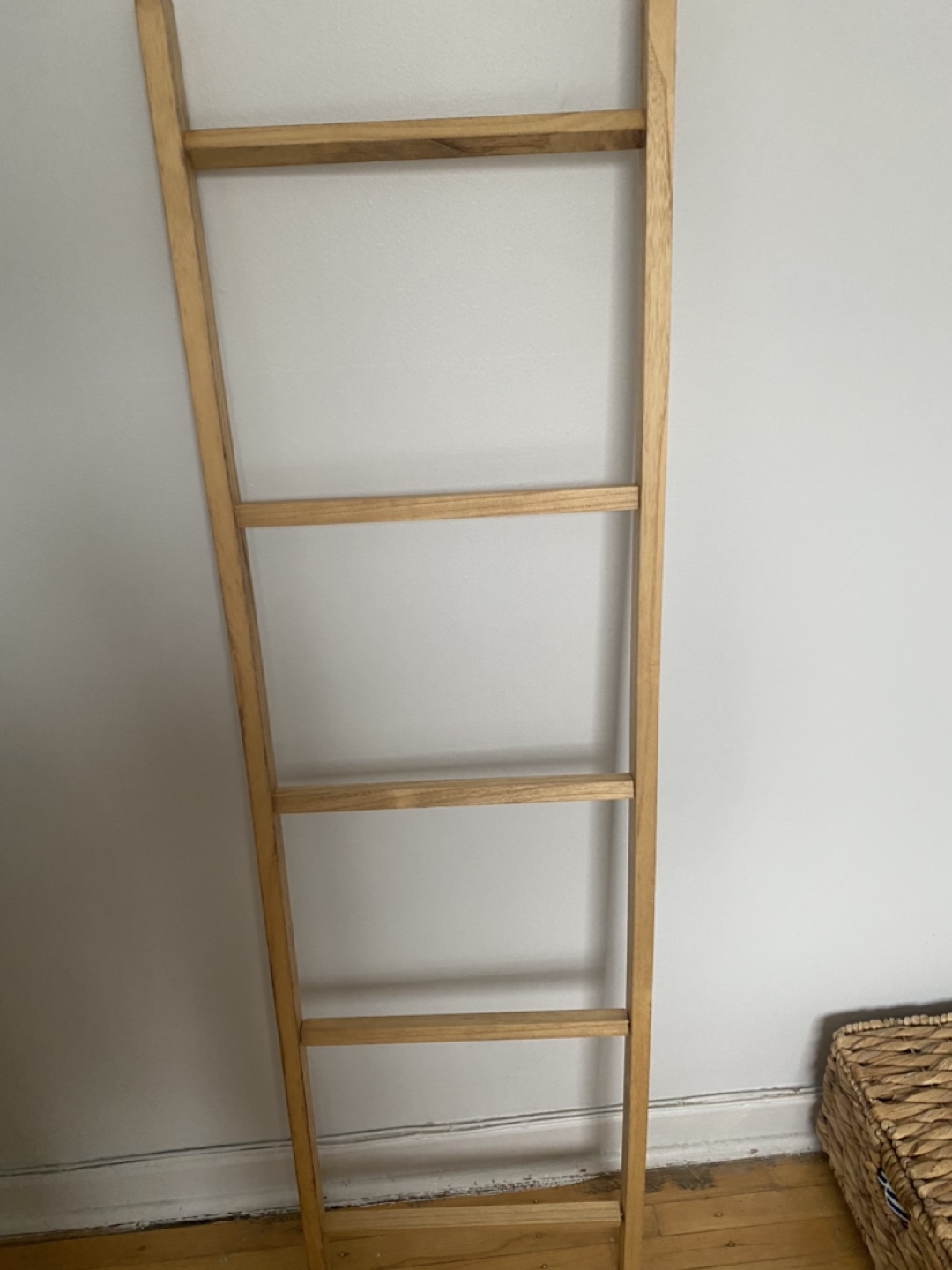 Wooden Ladder Shelf 150 centimeters