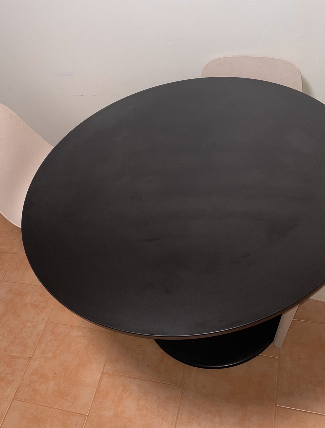 Round Black Dining Table