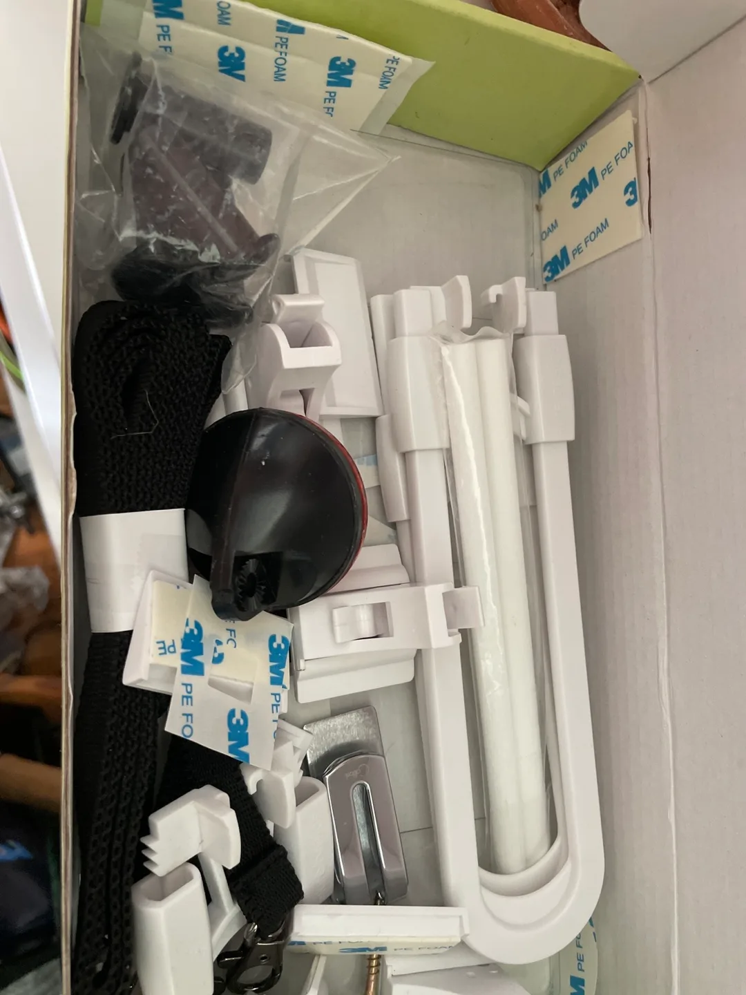 Enovoe No-Drill Magnetic Cabinet and Drawer Locks image indicator(2)