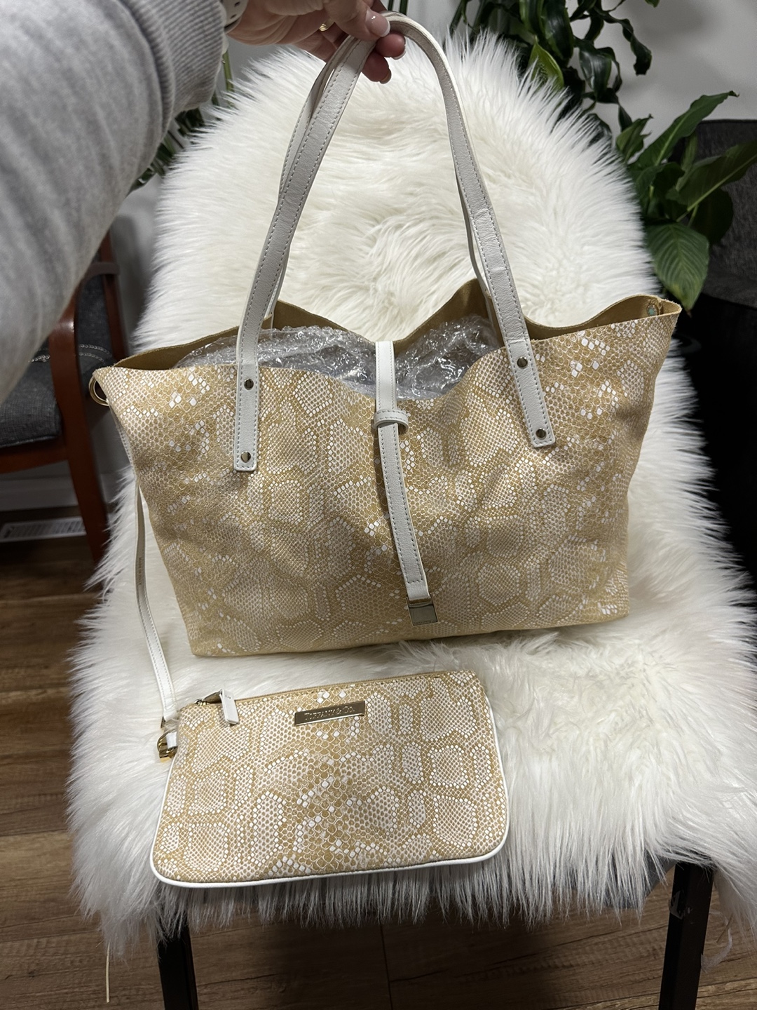 Authentic Tiffany & Co. Leather Tote Bag with Clutch - photo 3