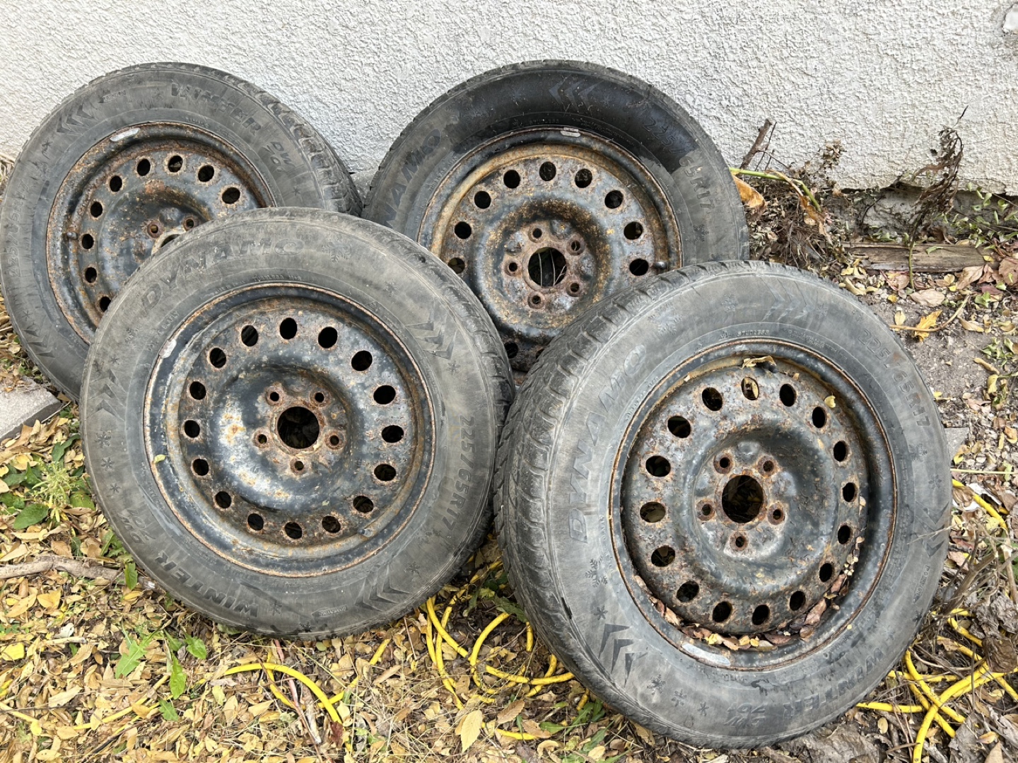 Rims and tires 225/65/R17