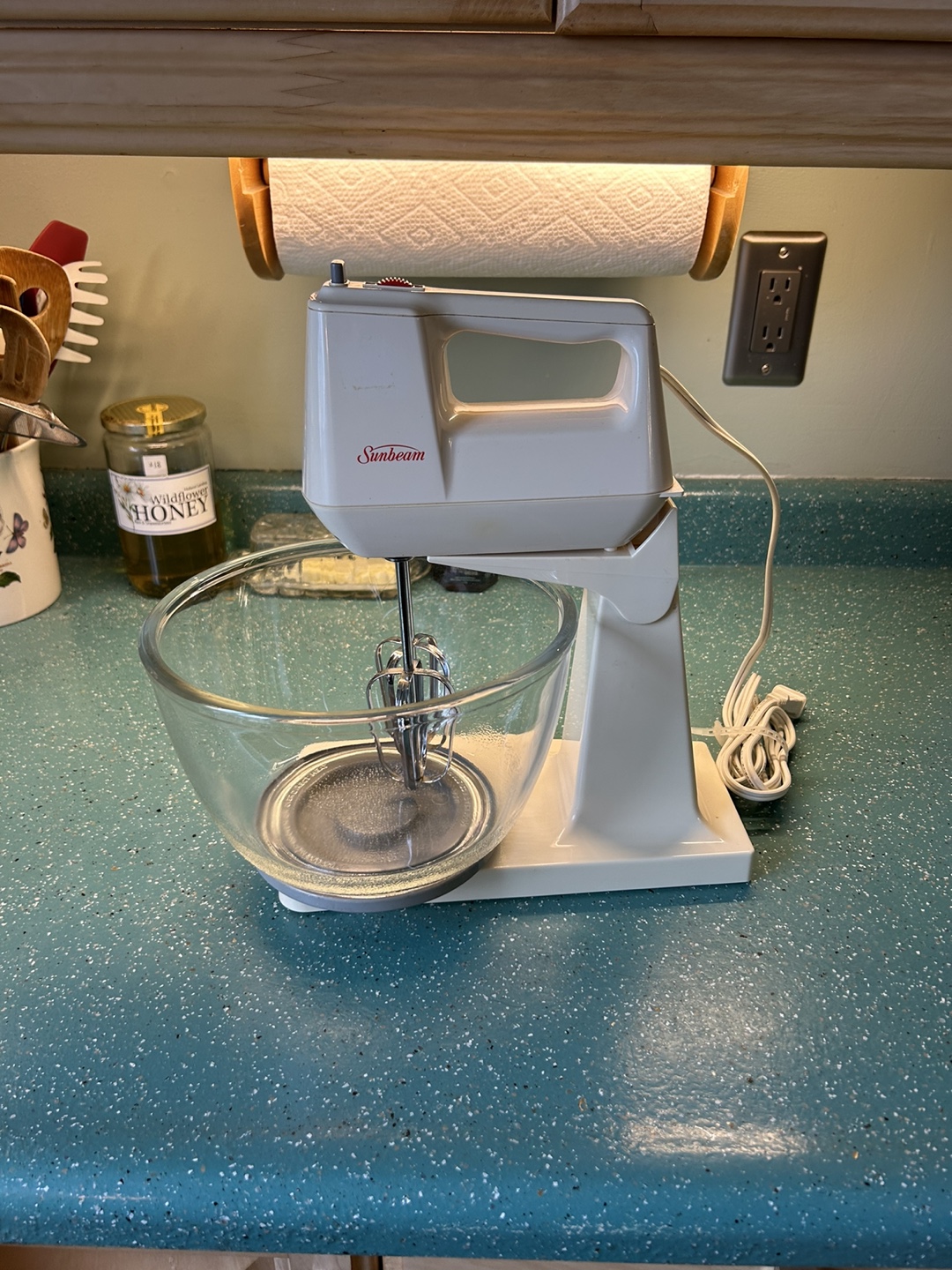 Sunbeam Hand Mixer - photo 3