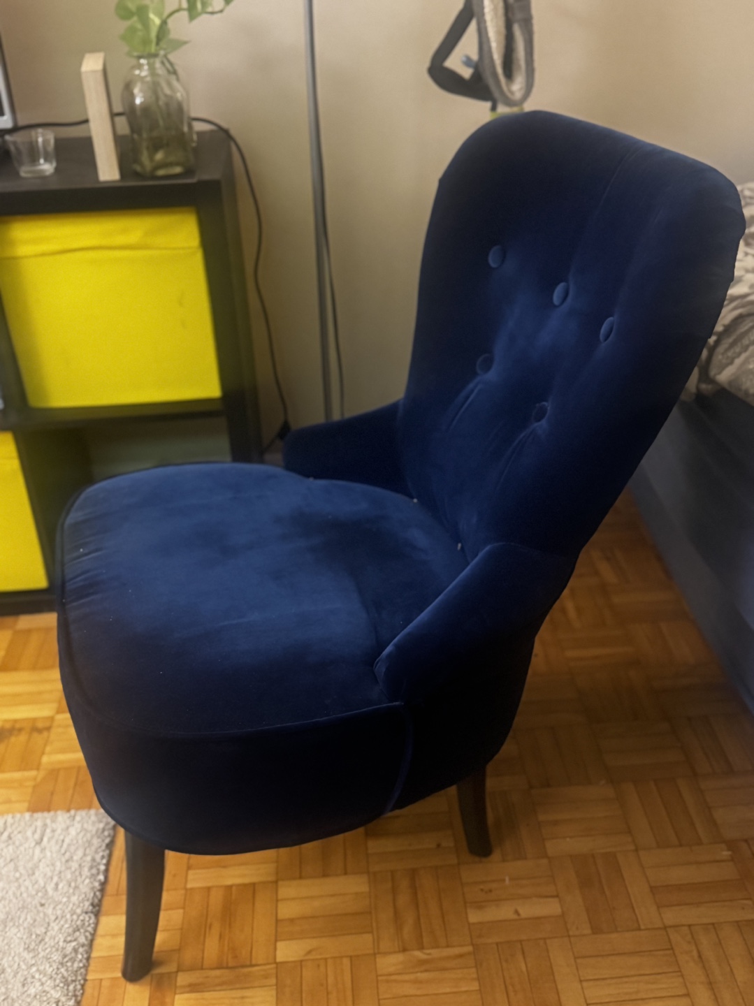 Accent chair- navy velvet with wooden legs