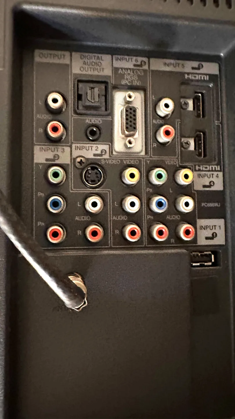 Used SHARP LC-32SB21U 32" Full HD 1080p WITH REMOTE image indicator(5)