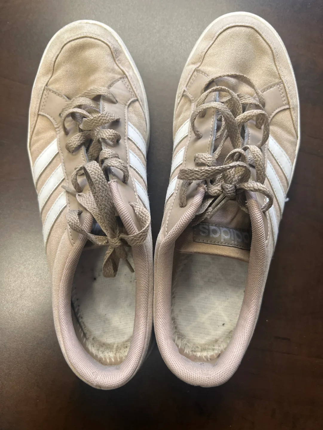 Adidas Shoes image indicator(2)