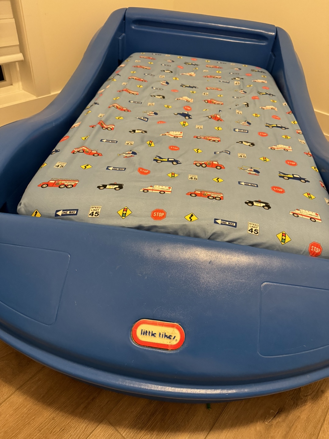 Little Tikes Toddler Bed - photo 2