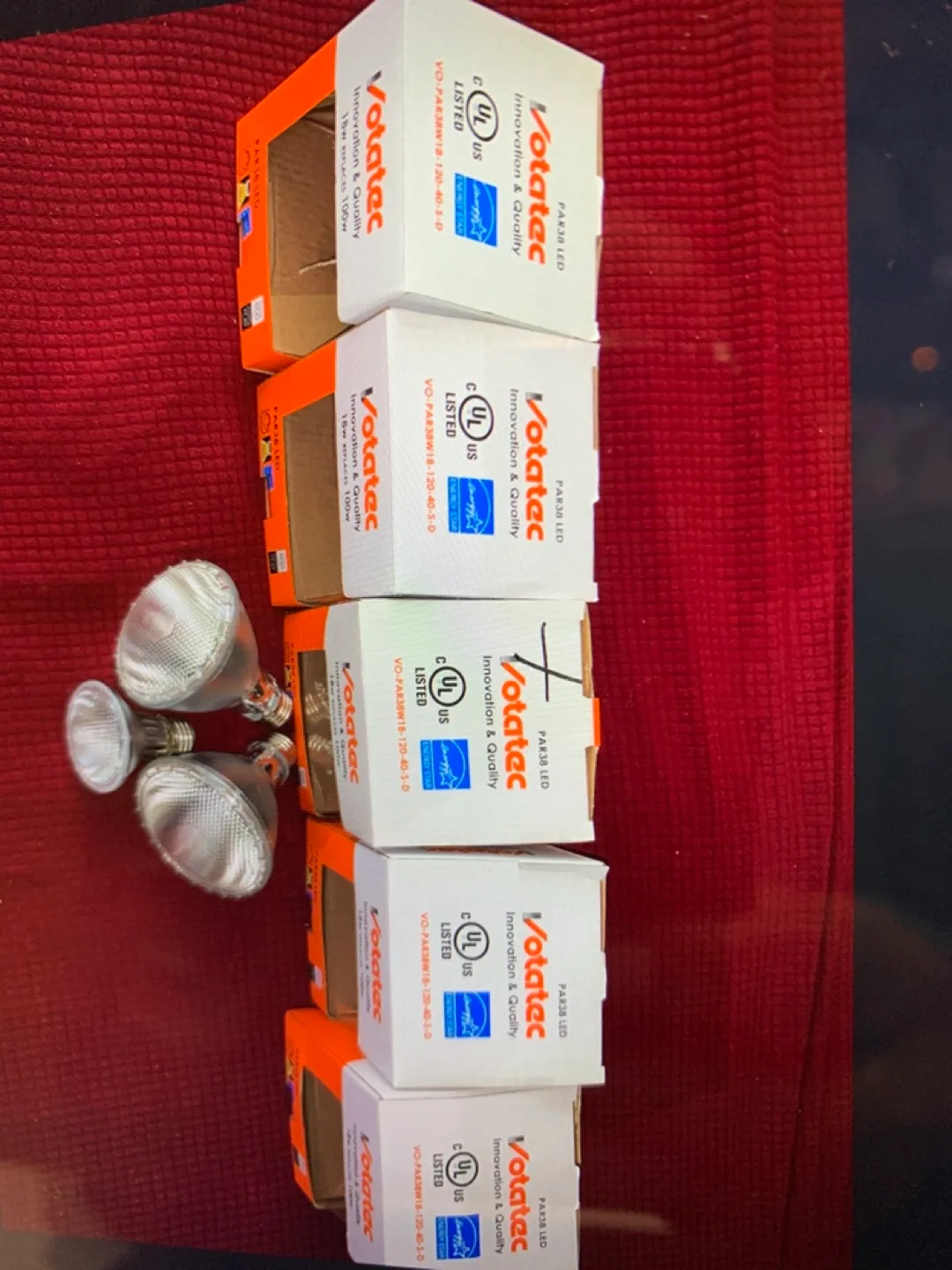 8 Total 7 PROMPT 75W PAR30 Flood Light Bulbs image indicator(3)