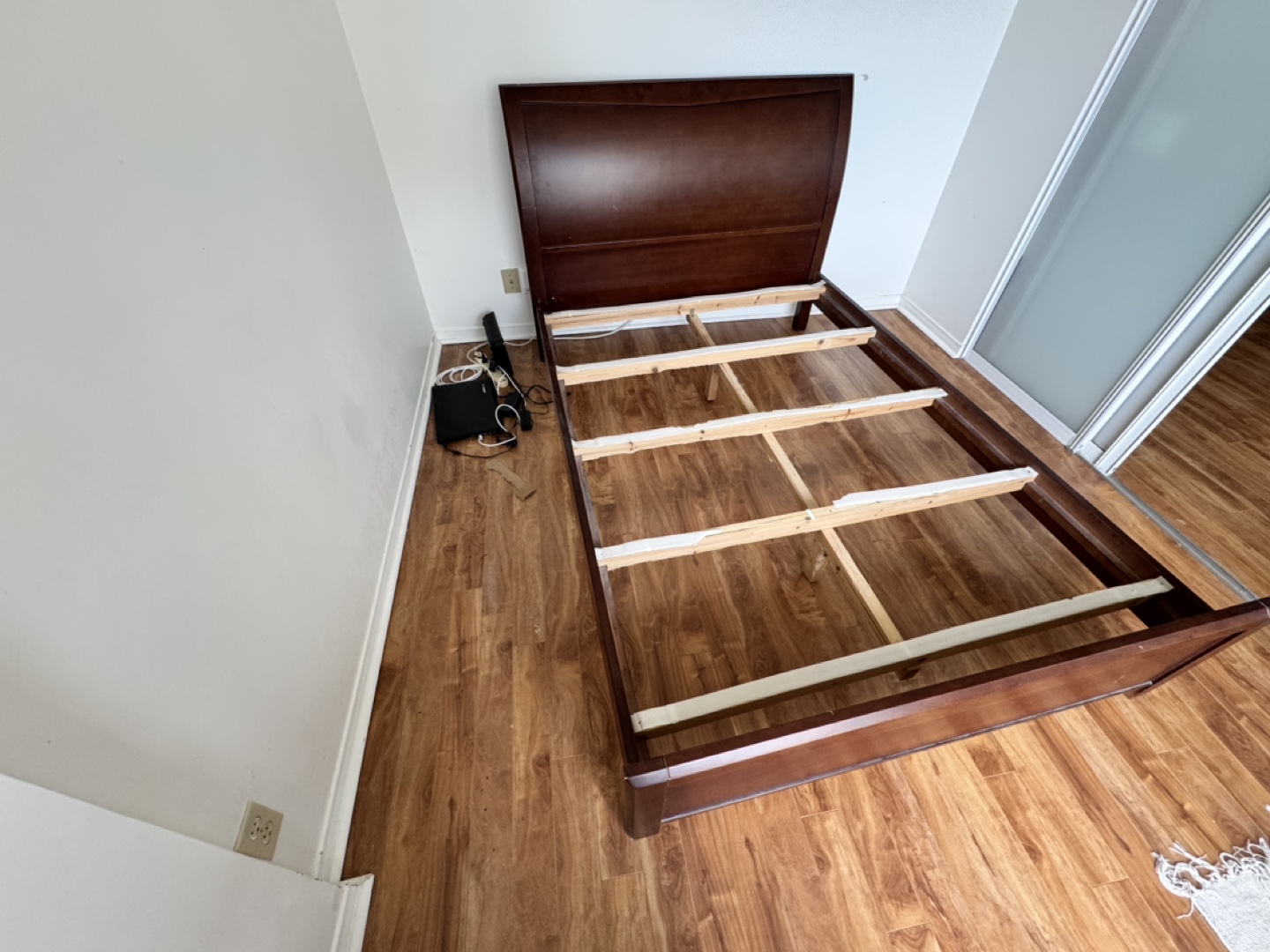 Double / Full Bed Frame - photo 4