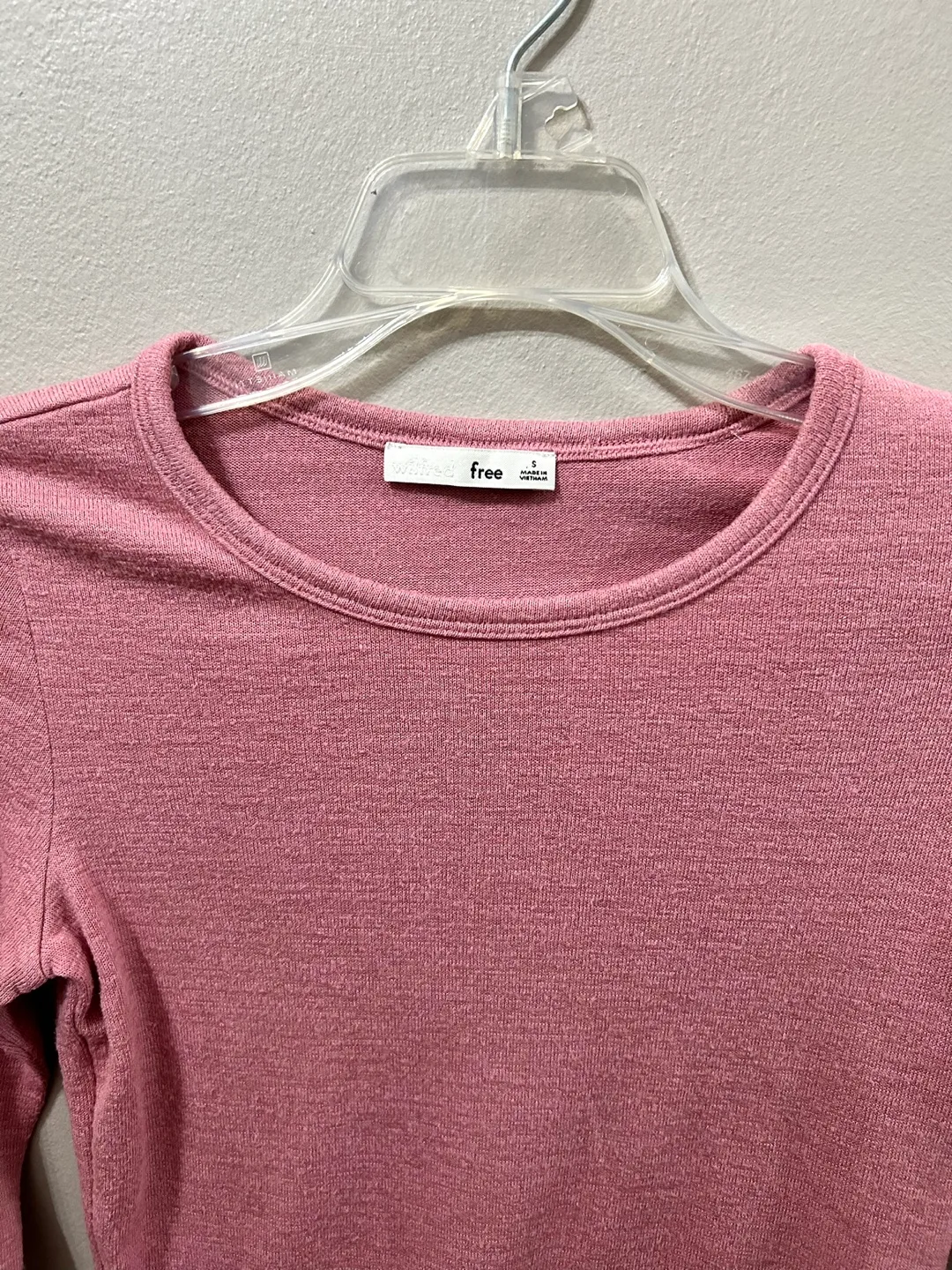 Aritzia Wilfred Free Pink Top image indicator(2)