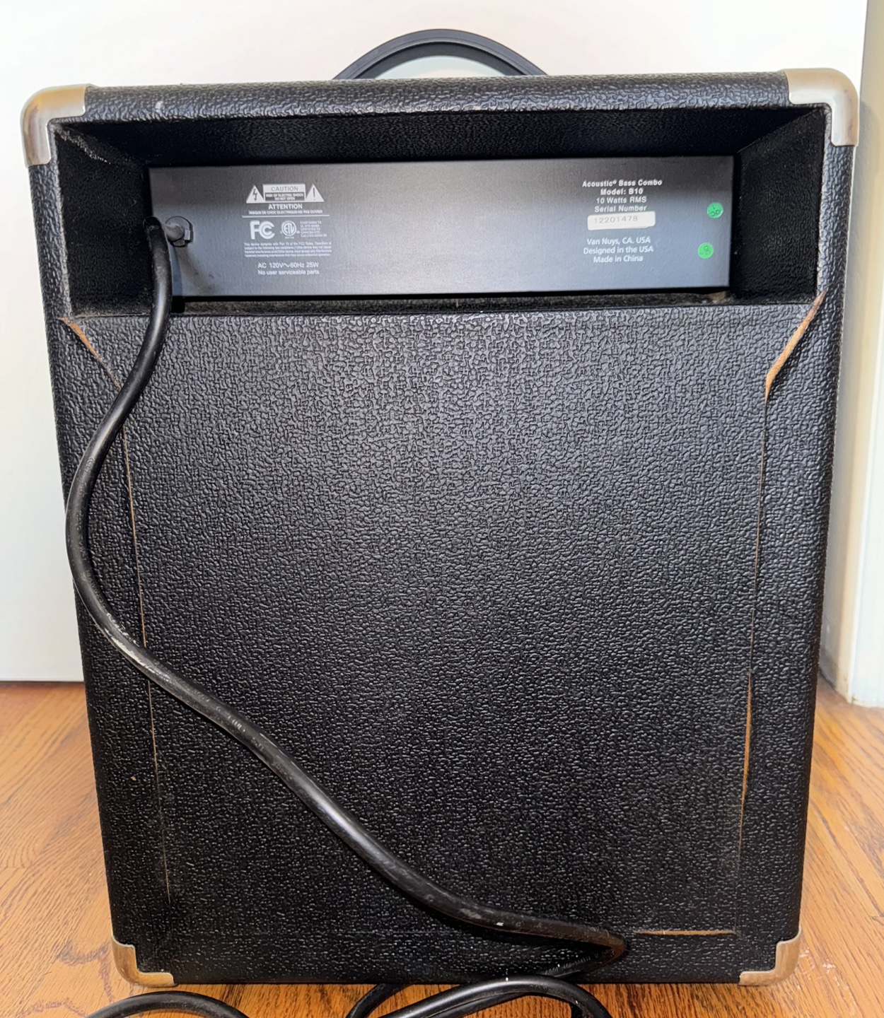 Bass Combo Amp - Acoustic B10 - photo 3