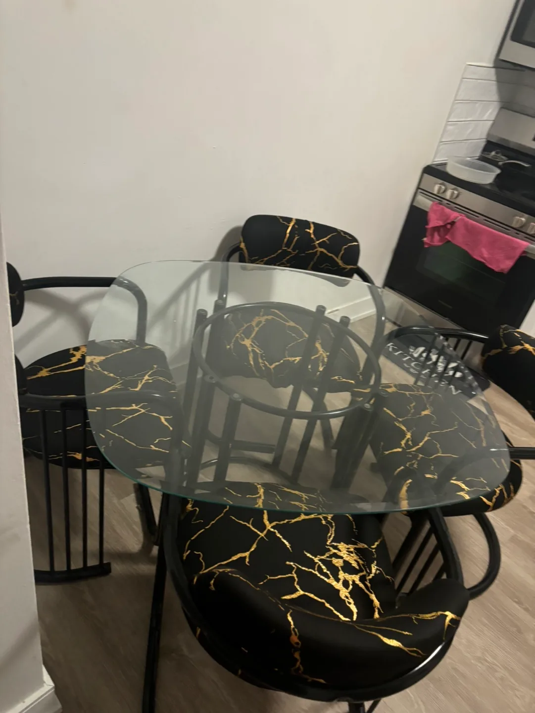 Glass Top Dining Table Set image indicator(2)