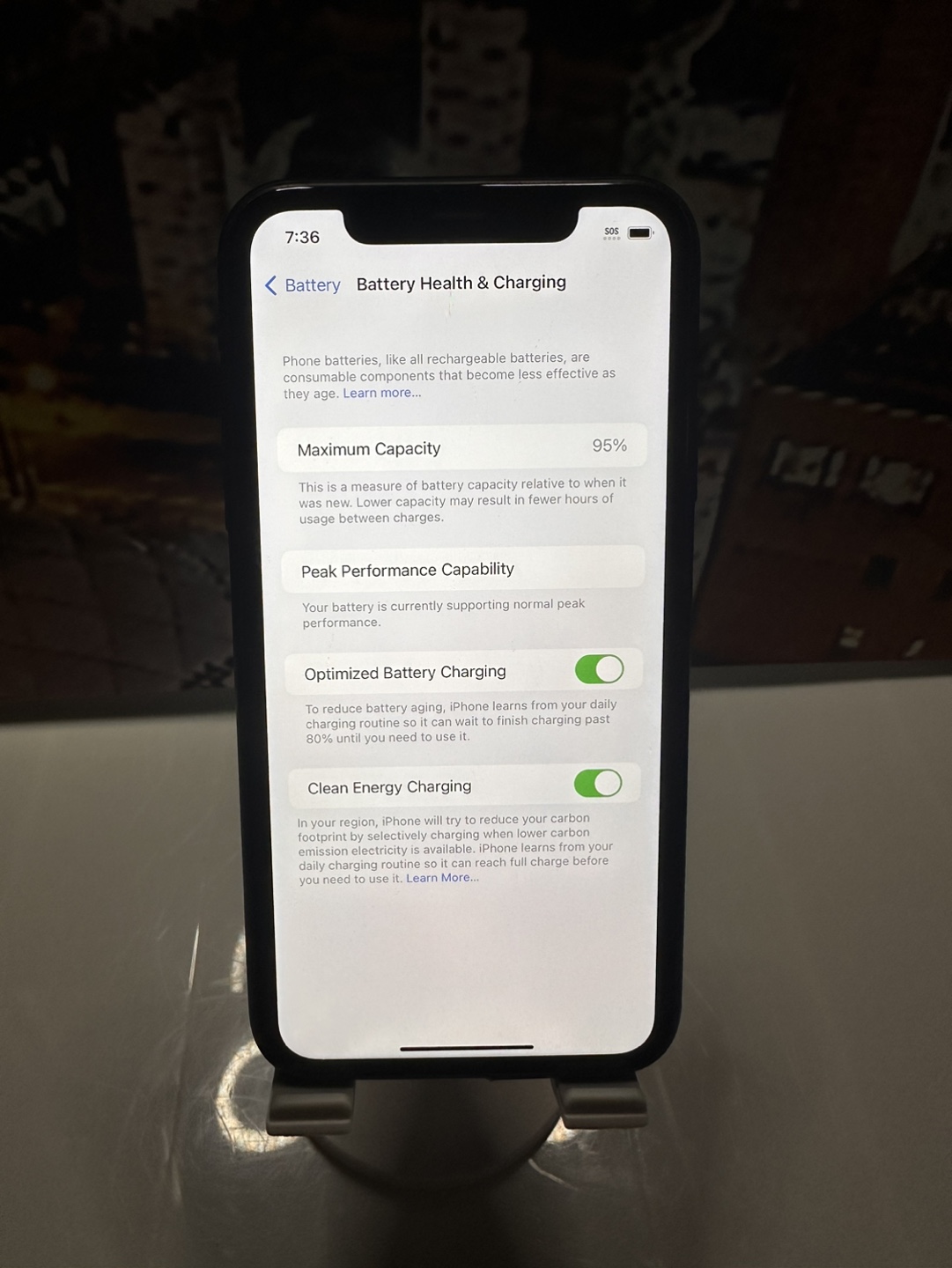 iPhone XR - photo 4