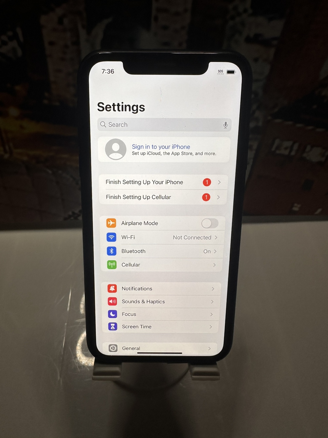 iPhone XR - photo 3