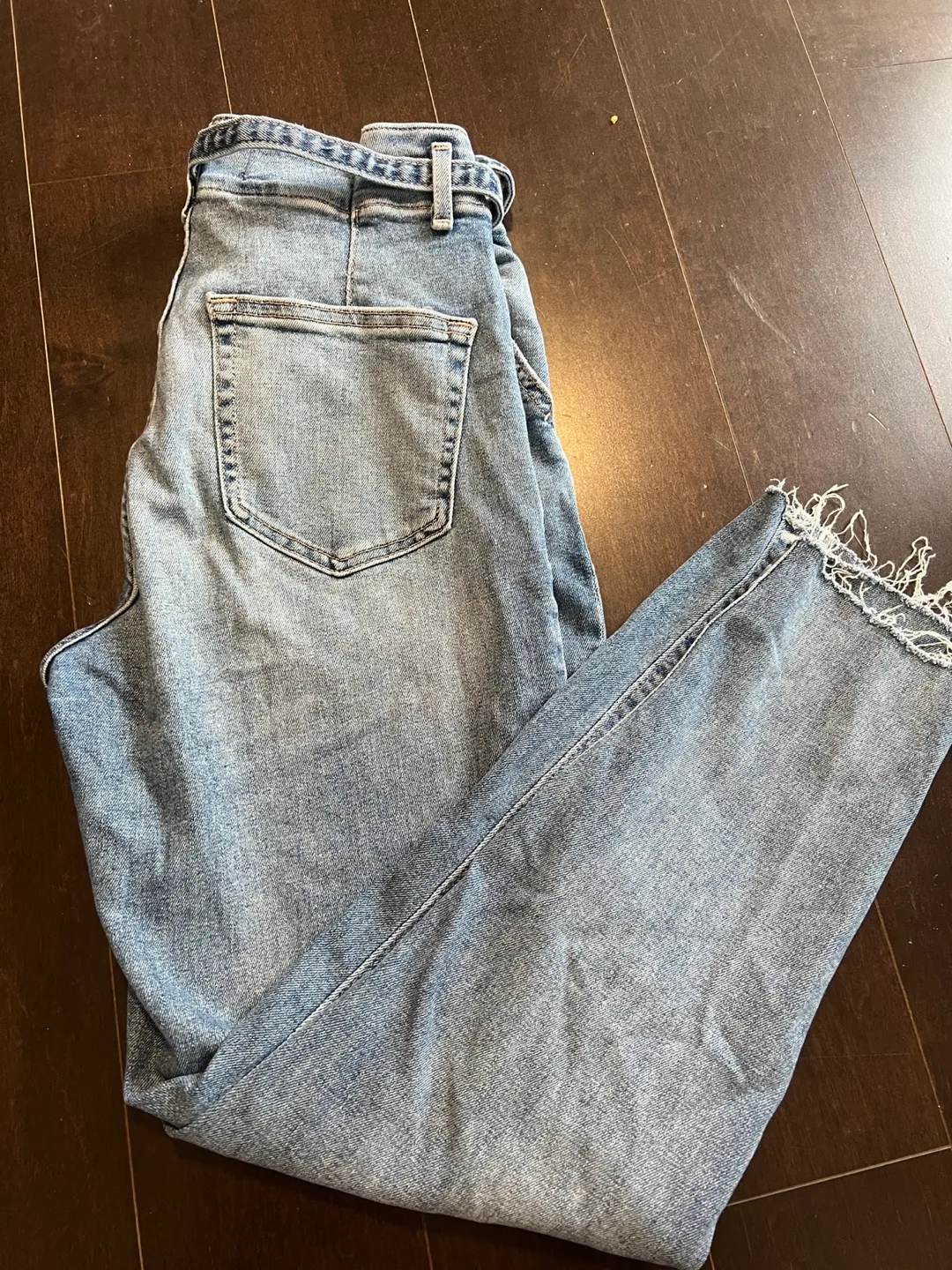 Hollister Ultra High Rise Mom Jeans image indicator(5)