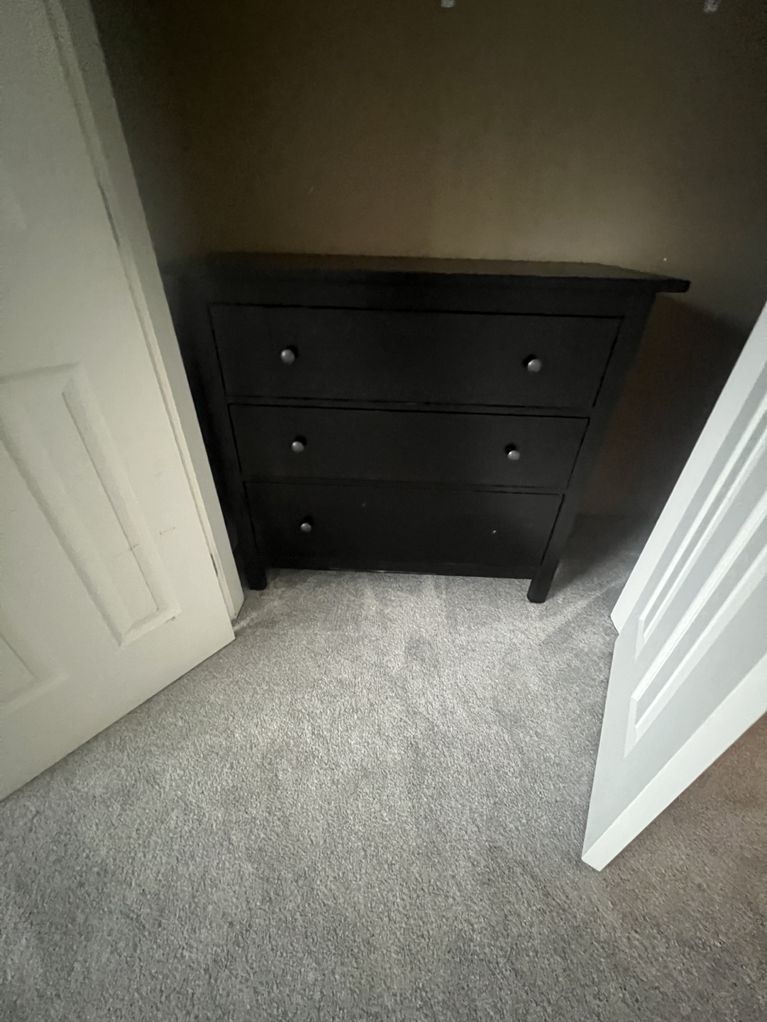 Black 3-Drawer Dresser