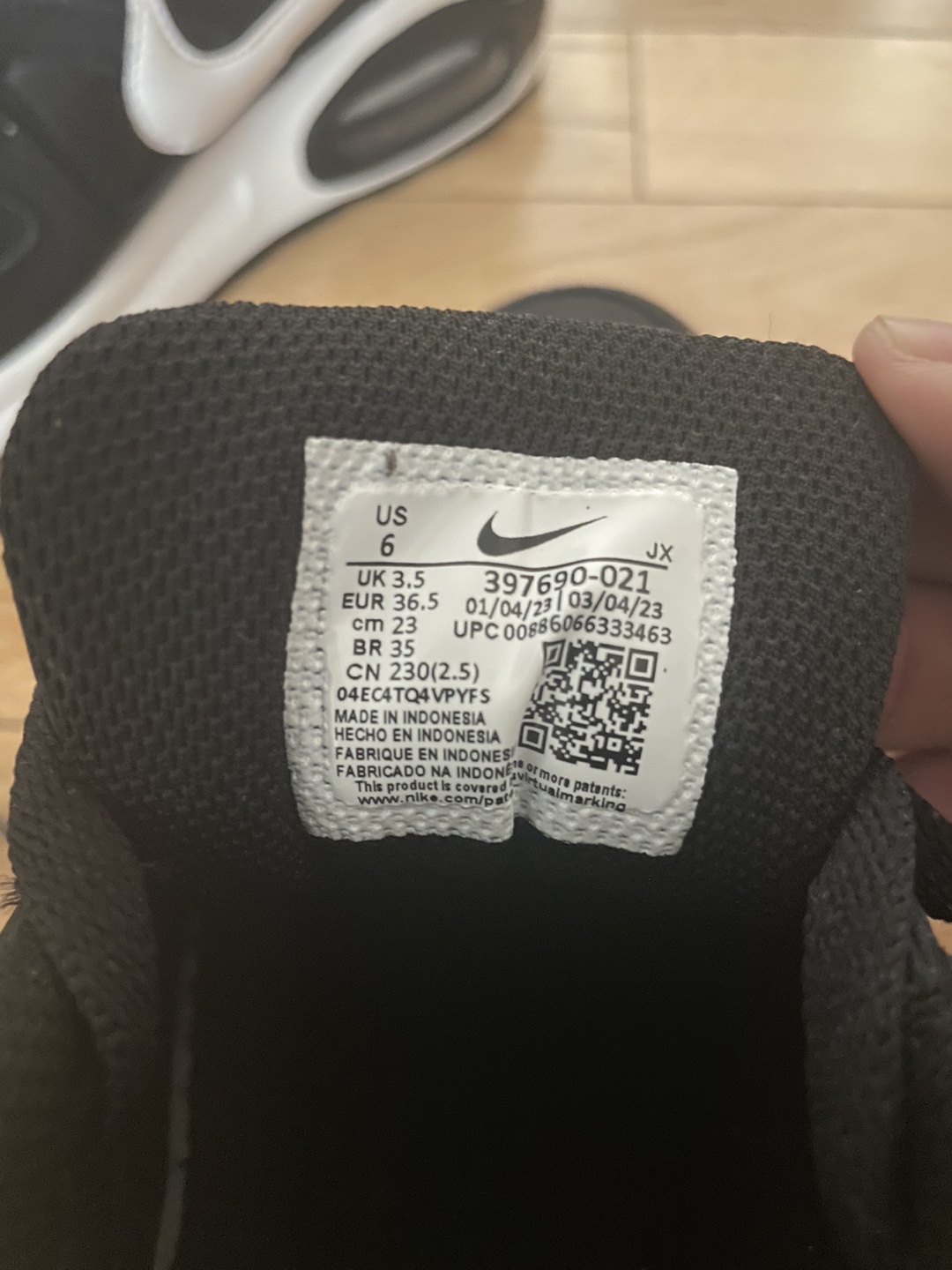 Nike Air Max Command - photo 4
