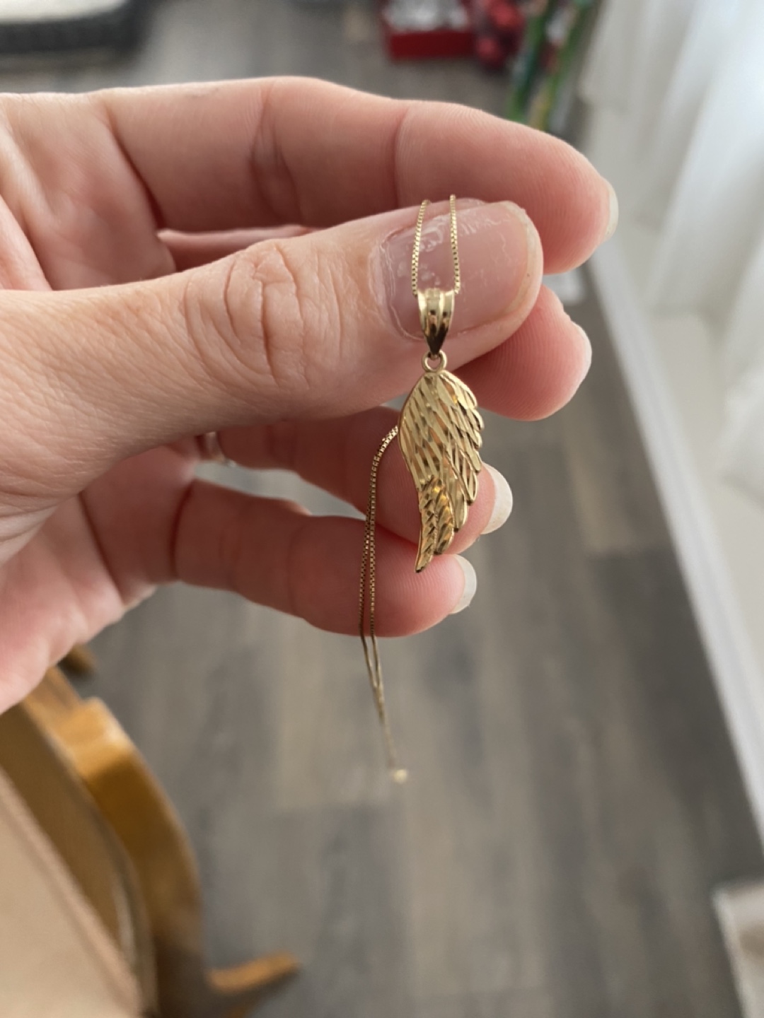 14k Gold Angel Wing Necklace - photo 2