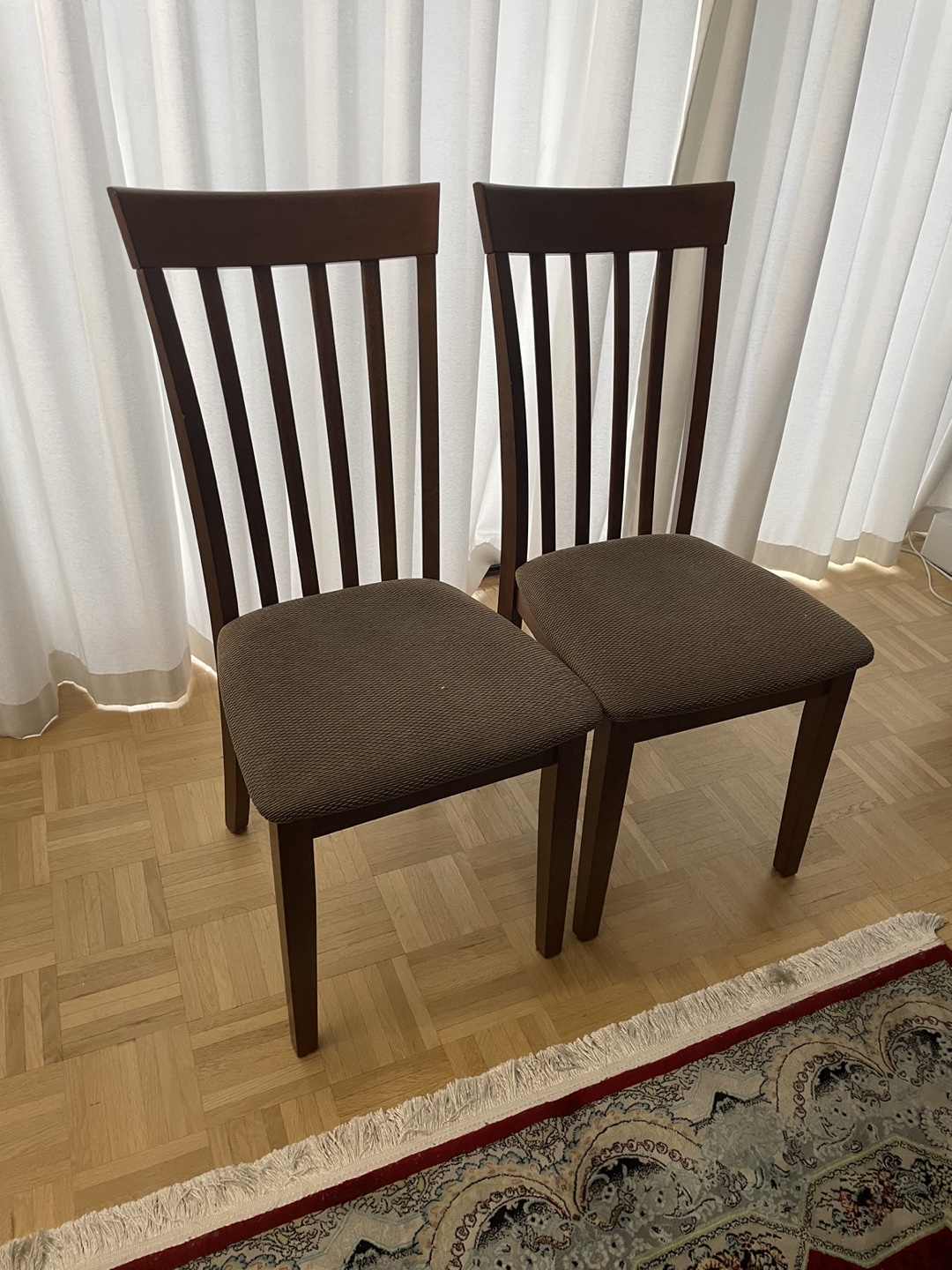 Set of 2 Dining Chairs