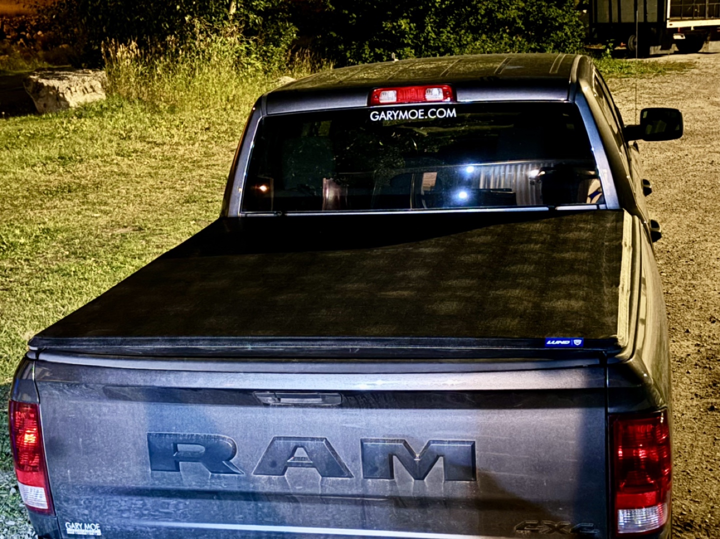 Lund Tonneau cover