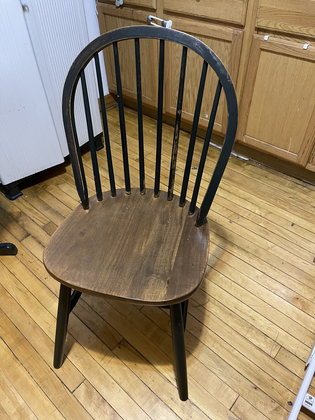 Round Pedestal Table with Two Chairs - photo 4