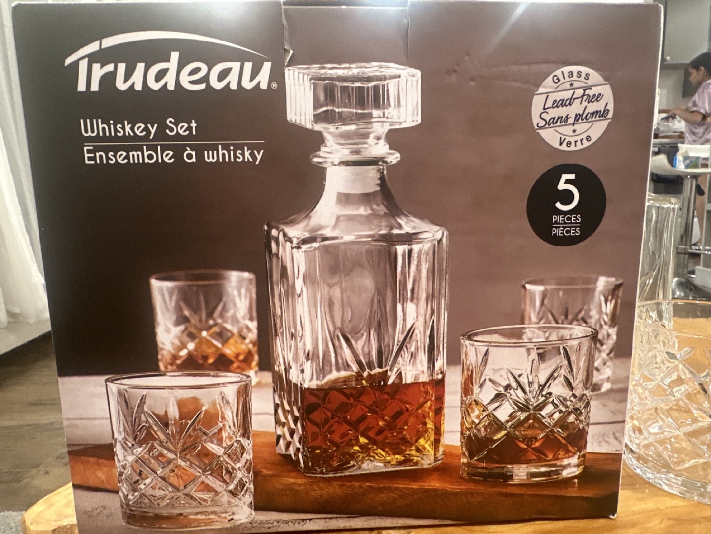 Trudeau Whiskey Set