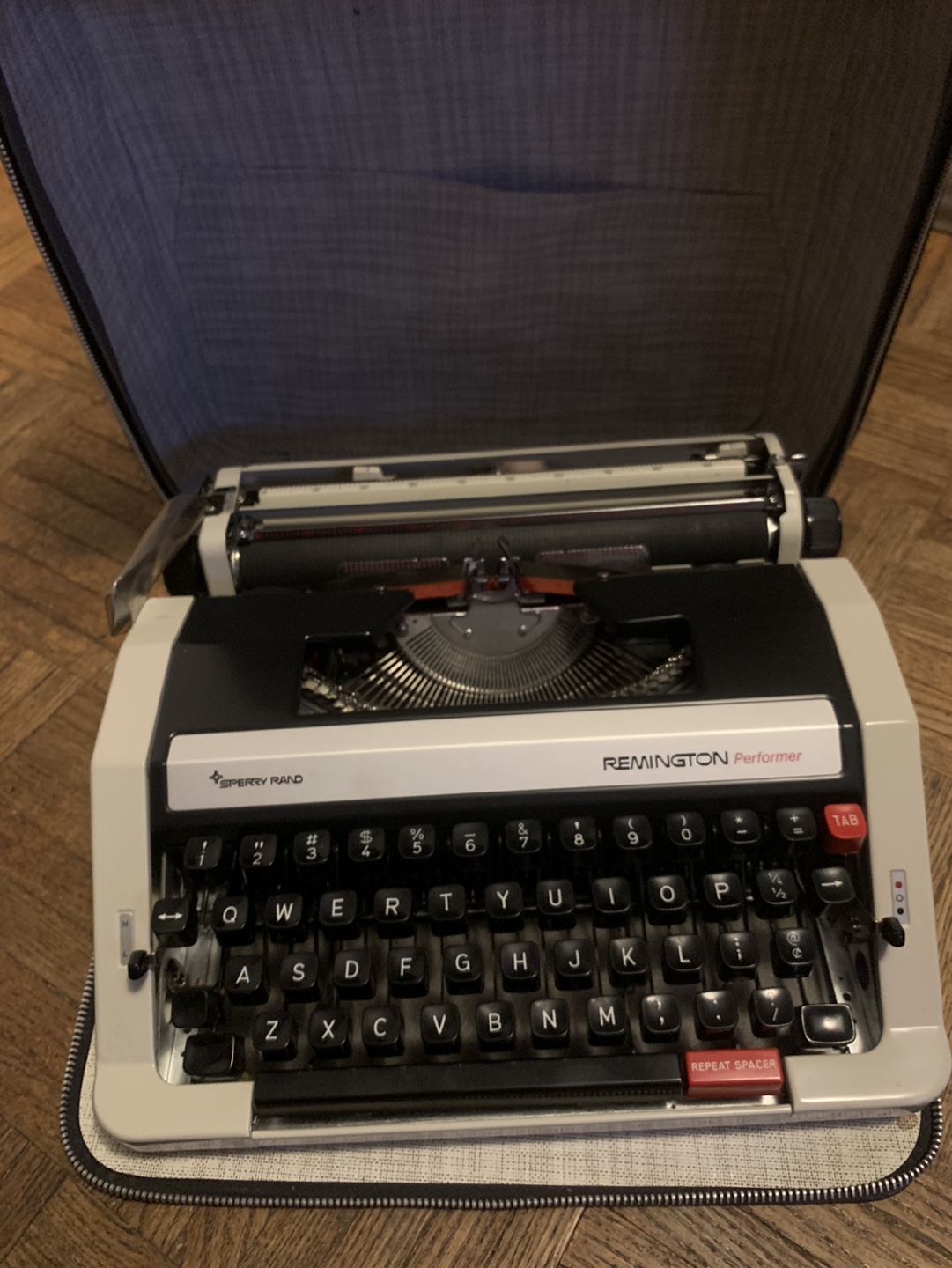 Vintage Remington Performer Typewriter