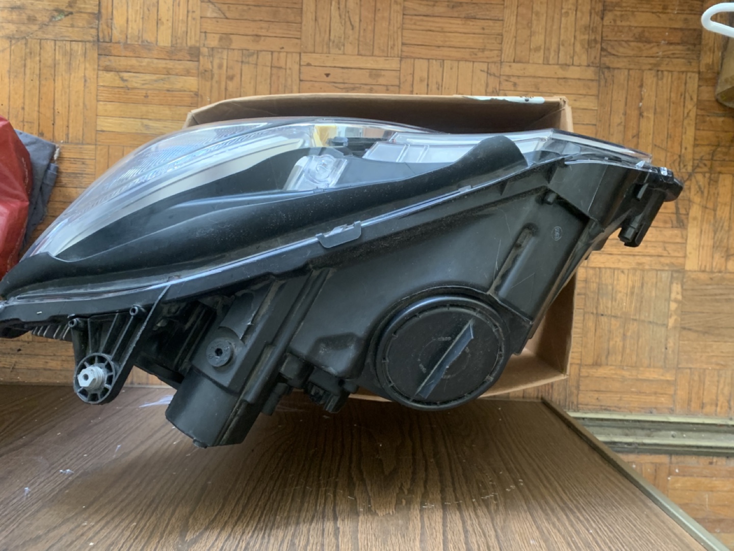 OEM W212 Mercedes Driver’s side Headlights - photo 4