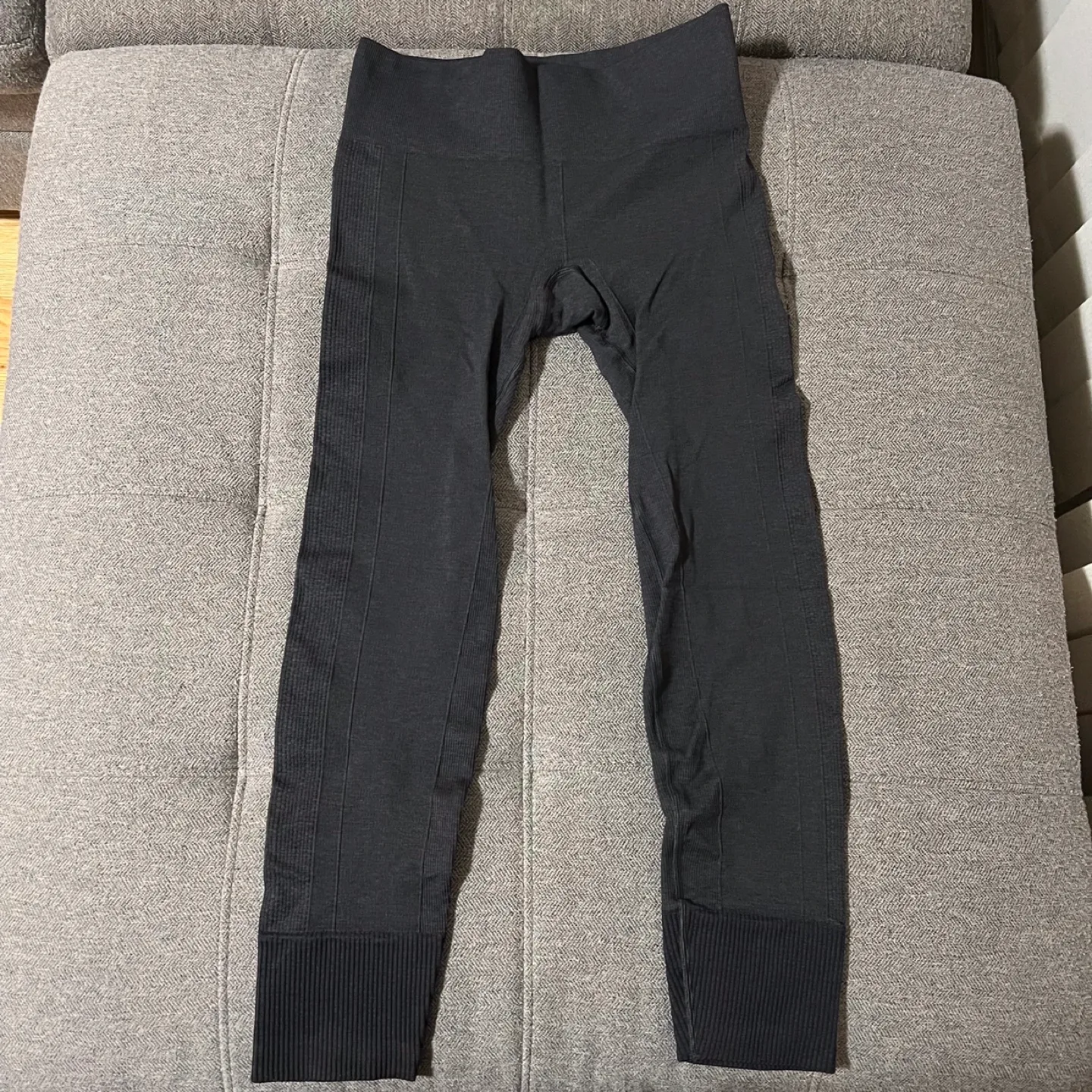 Lululemon leggings image indicator(2)